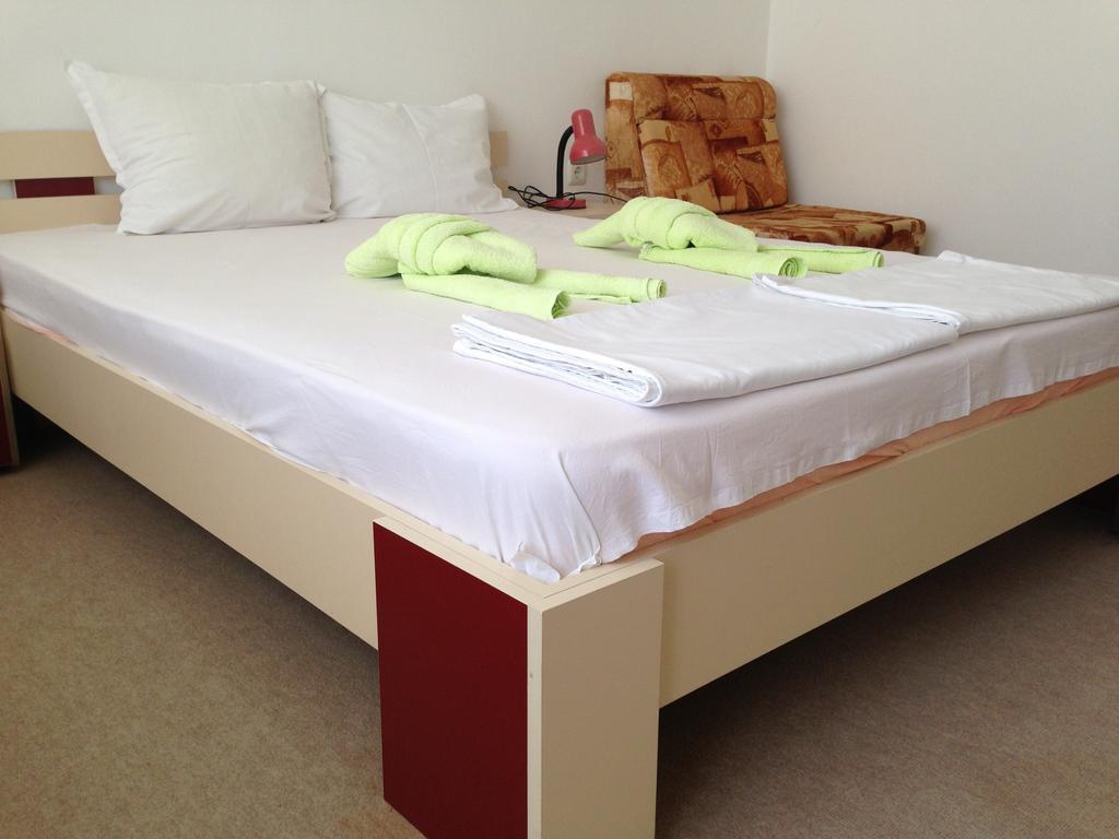 Zoya Guest House Ravda Buitenkant foto