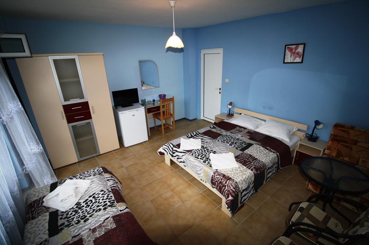 Zoya Guest House Ravda Buitenkant foto