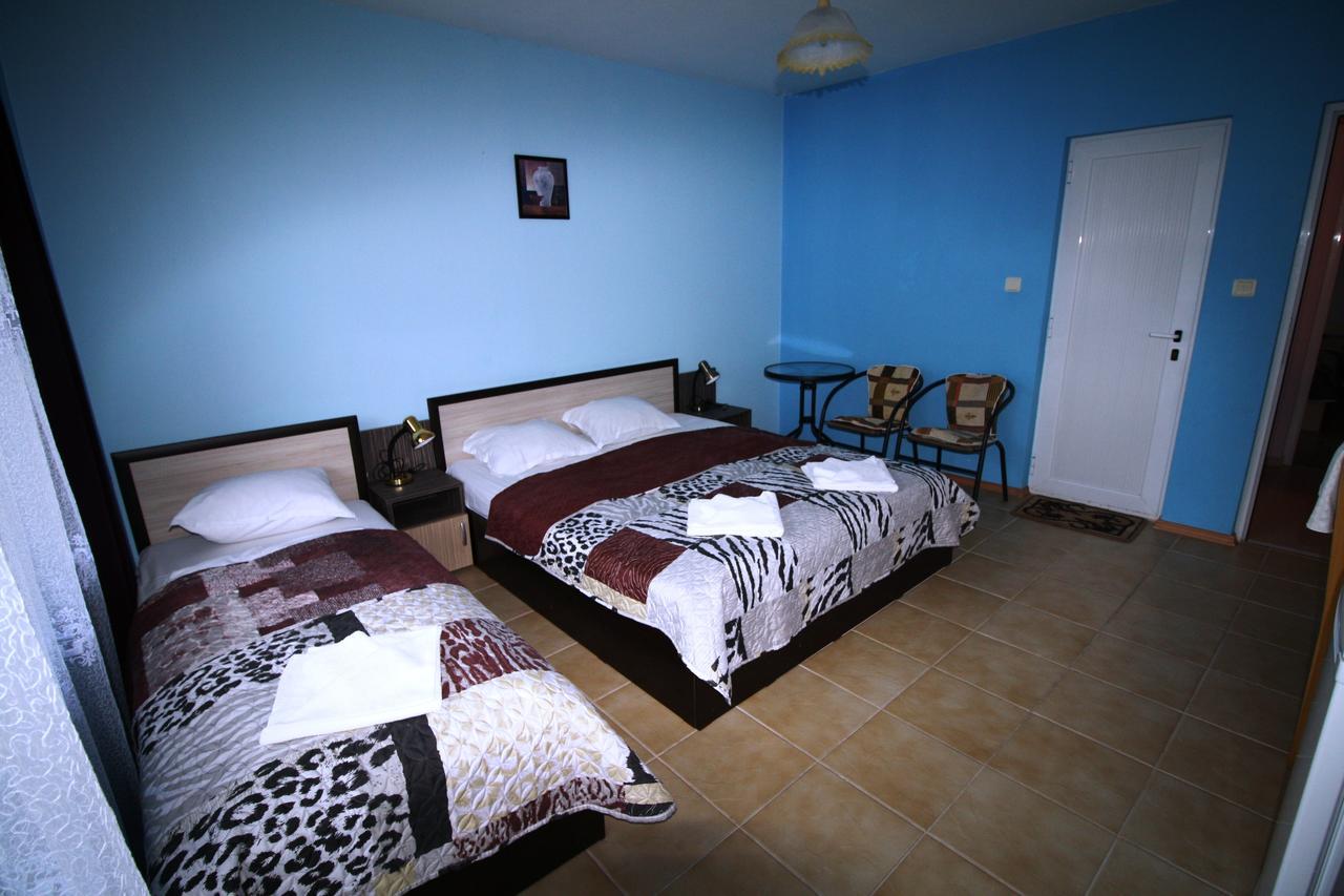 Zoya Guest House Ravda Buitenkant foto